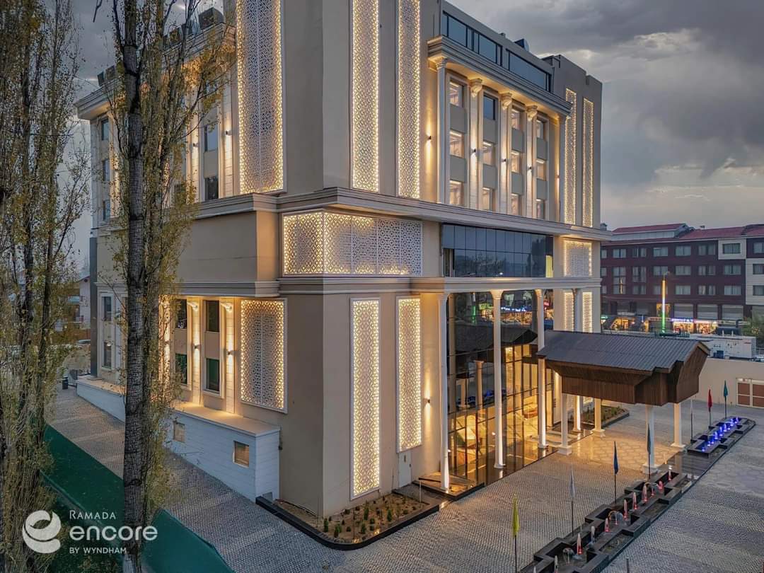 hotel ramada